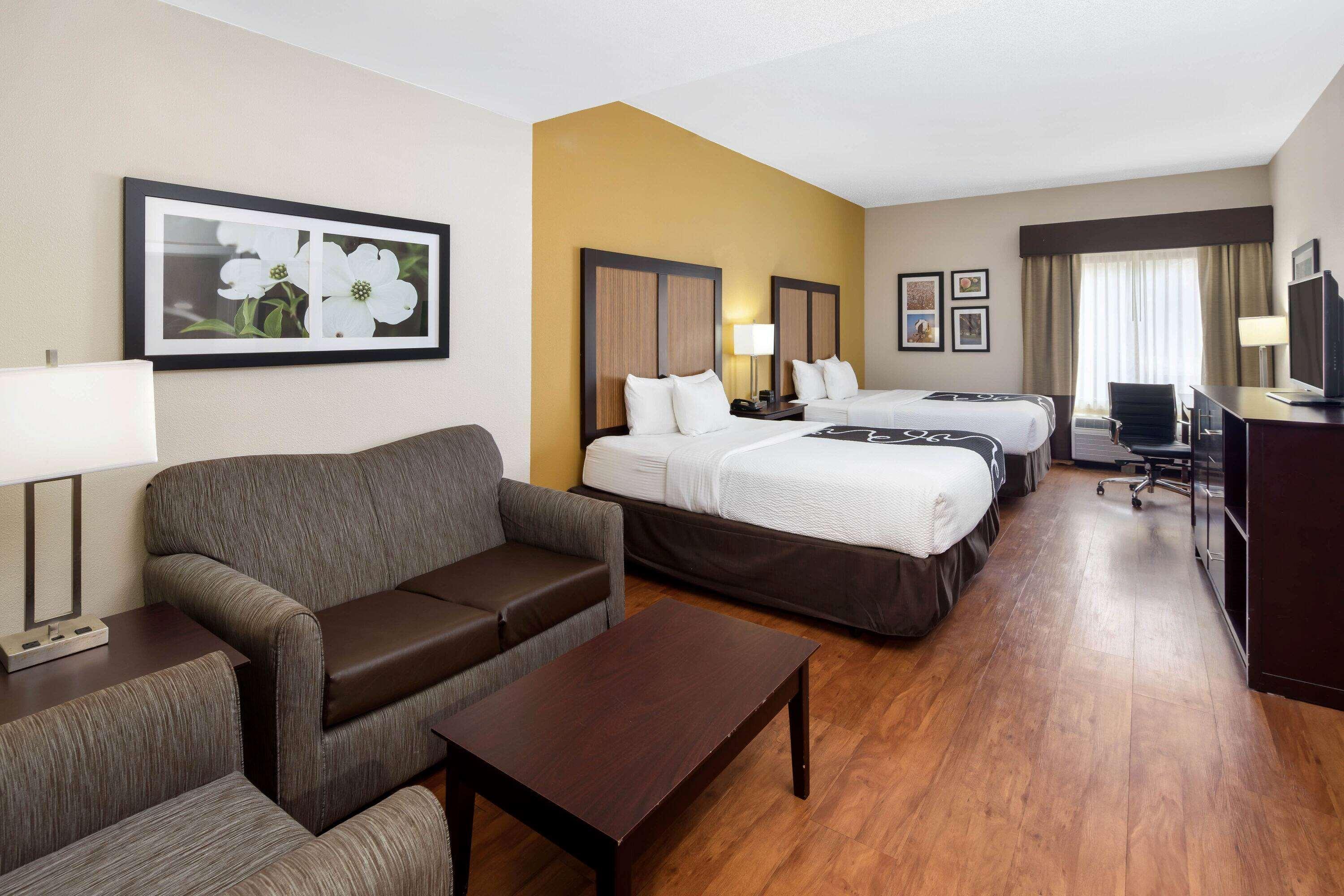La Quinta By Wyndham Lagrange / I-85 Hotell Exteriör bild