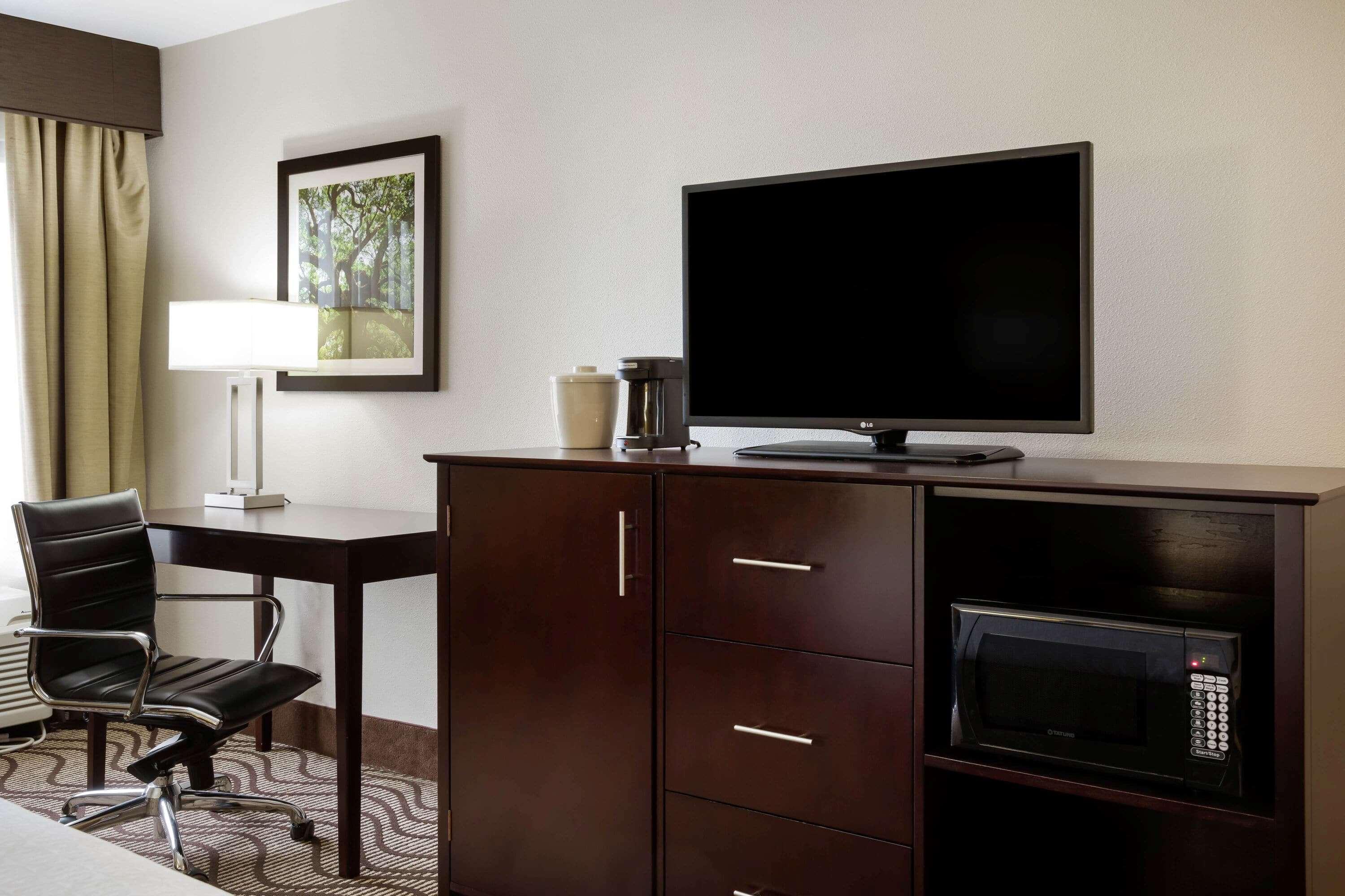 La Quinta By Wyndham Lagrange / I-85 Hotell Exteriör bild
